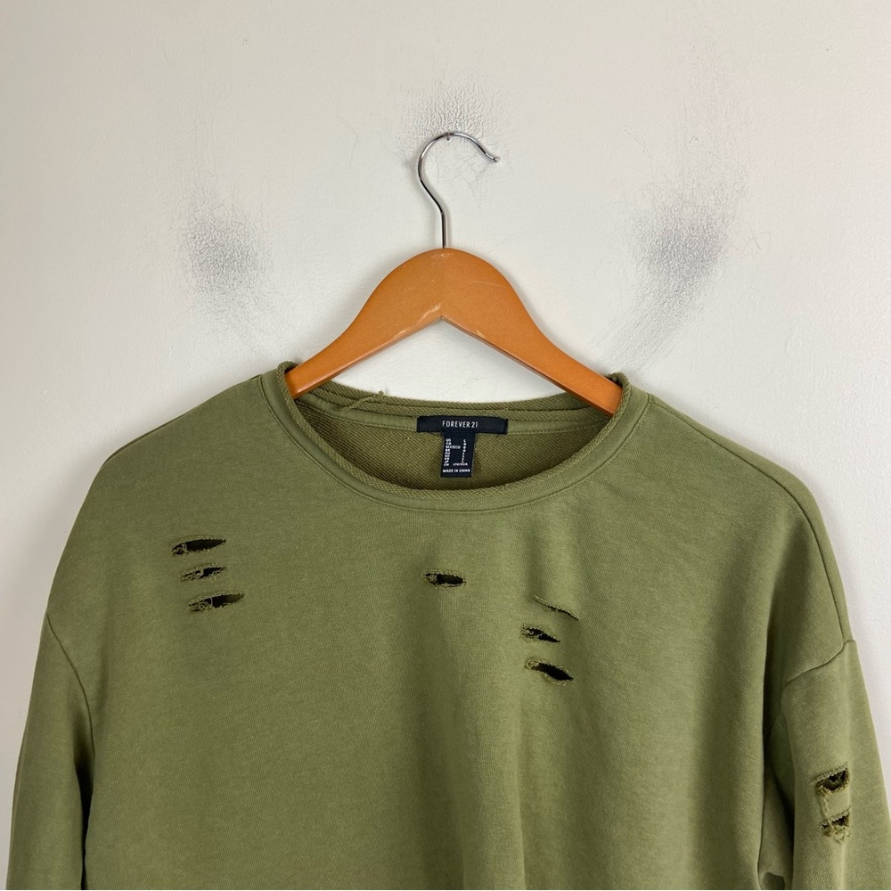 Forever 21 Green Distressed Raw Hem Cropped Sweatshirt‎ Pullover Grunge Sz Large - Picture 2 of 8
